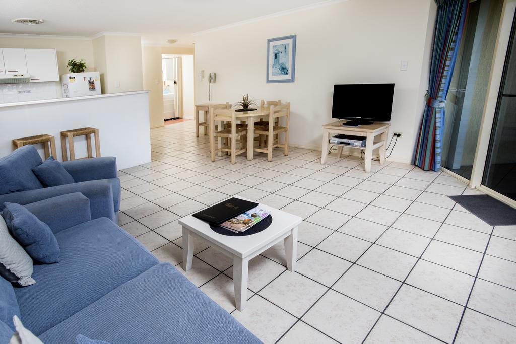 Alexander Beachfront Apartments Hervey Bay Exterior foto